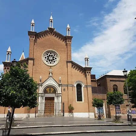 Lele San Lorenzo 4* ローマ